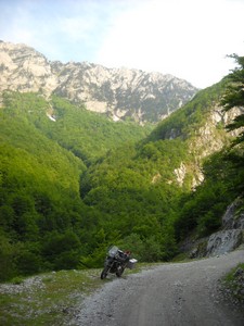 124. Cestou směrem na Gusinje.jpg